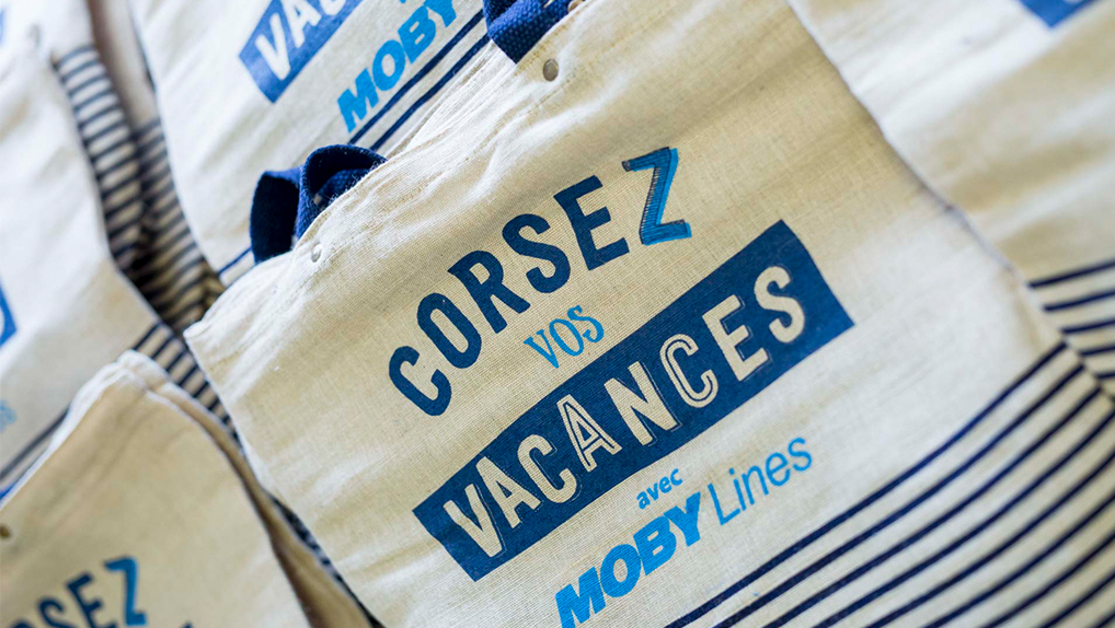 Moby - tote bag - Pix Associates