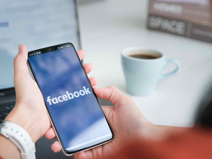 Comment optimiser votre présence sur Meta (Facebook) en 2025 ?