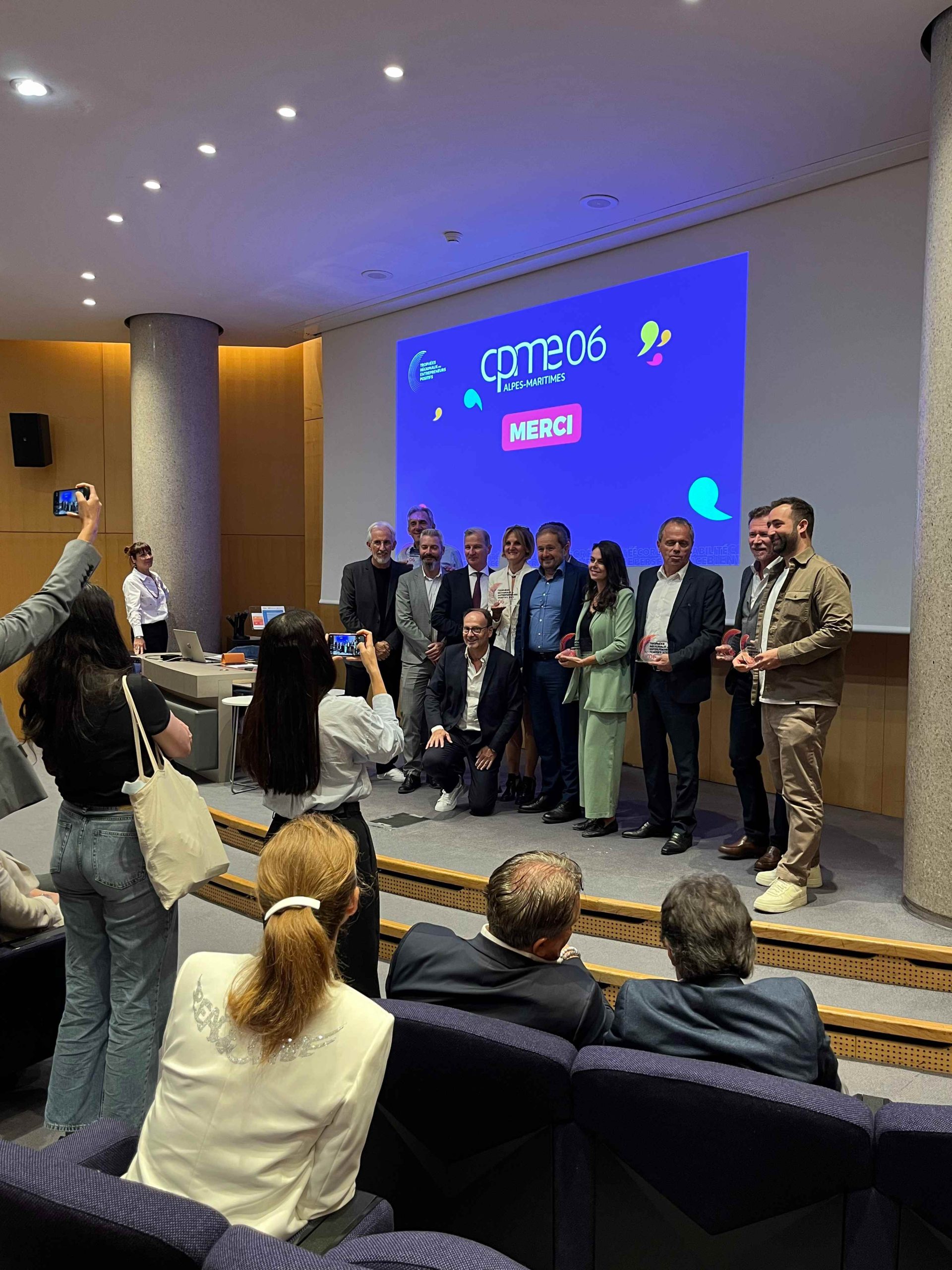 Remise de prix lors de la 6e édition des Trophées régionaux des entrepreneurs positifs organisé par la CMPE06